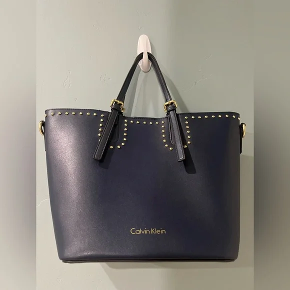 💙Calvin Klein Studded Navy Bucket Purse - Picture 4 of 9